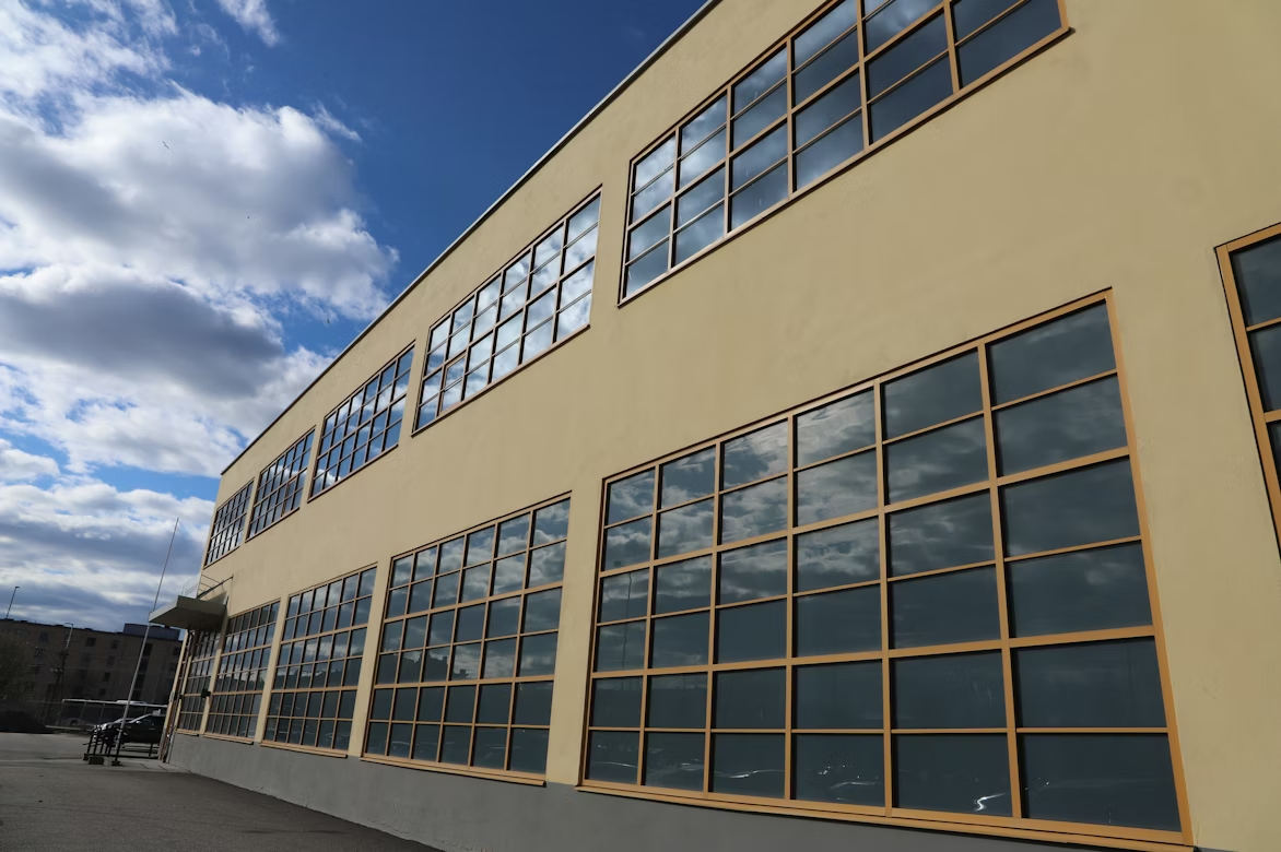 Modern automated manufacturing floor with machinery